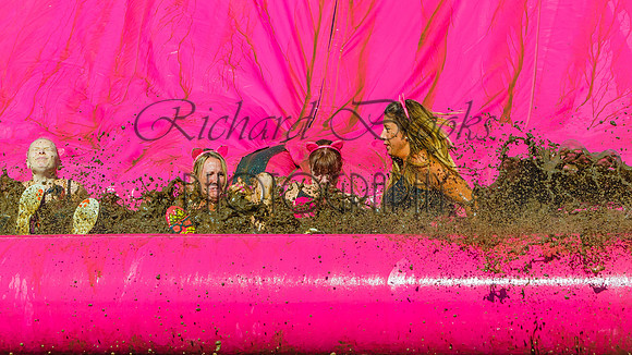 Muddy 5K Run-Race For Life ©Richard Brooks Photography