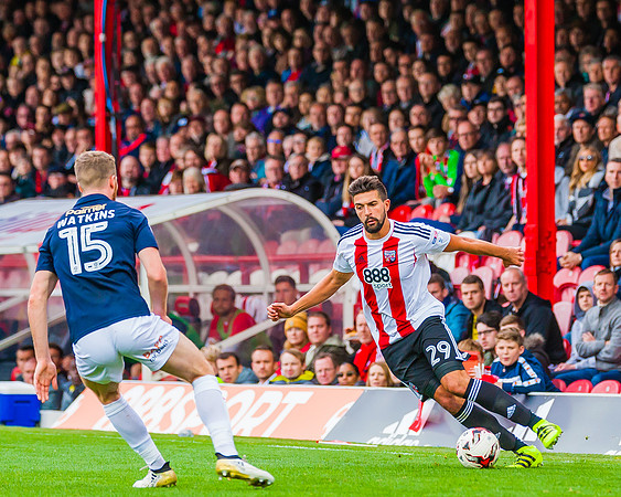 Brentford 0 Vs Barnsley 2 ©Richard Brooks -7401