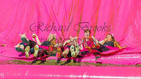 Muddy 5K Run-Race For Life ©Richard Brooks Photography